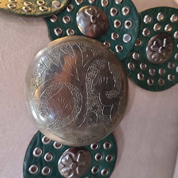 Moroccan Belt - Green-rounded - Picture 2 of 9